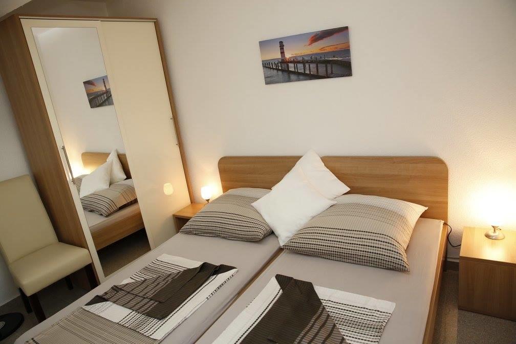 Apartments Simic Vodice Exteriör bild
