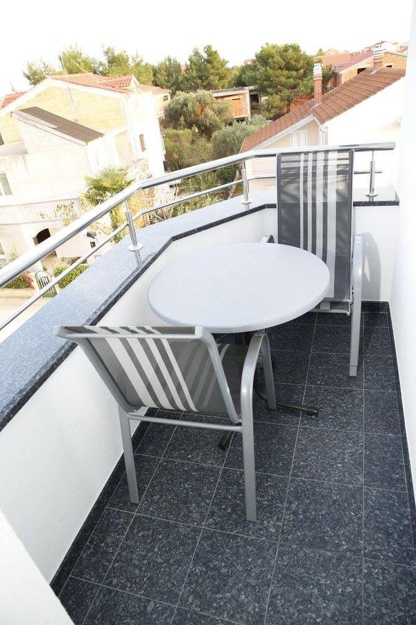 Apartments Simic Vodice Exteriör bild