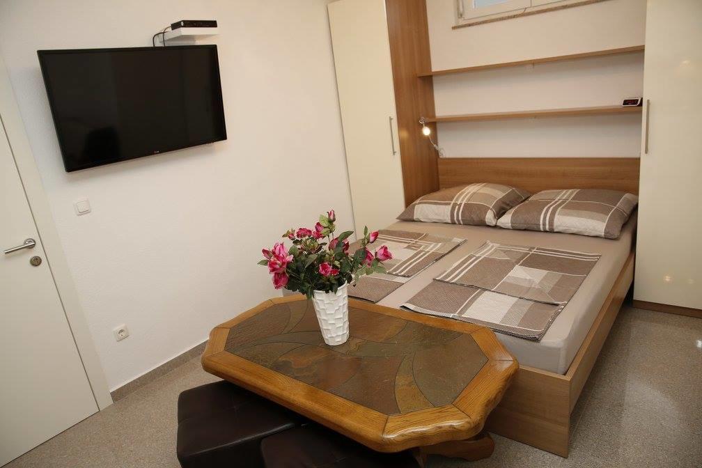 Apartments Simic Vodice Exteriör bild